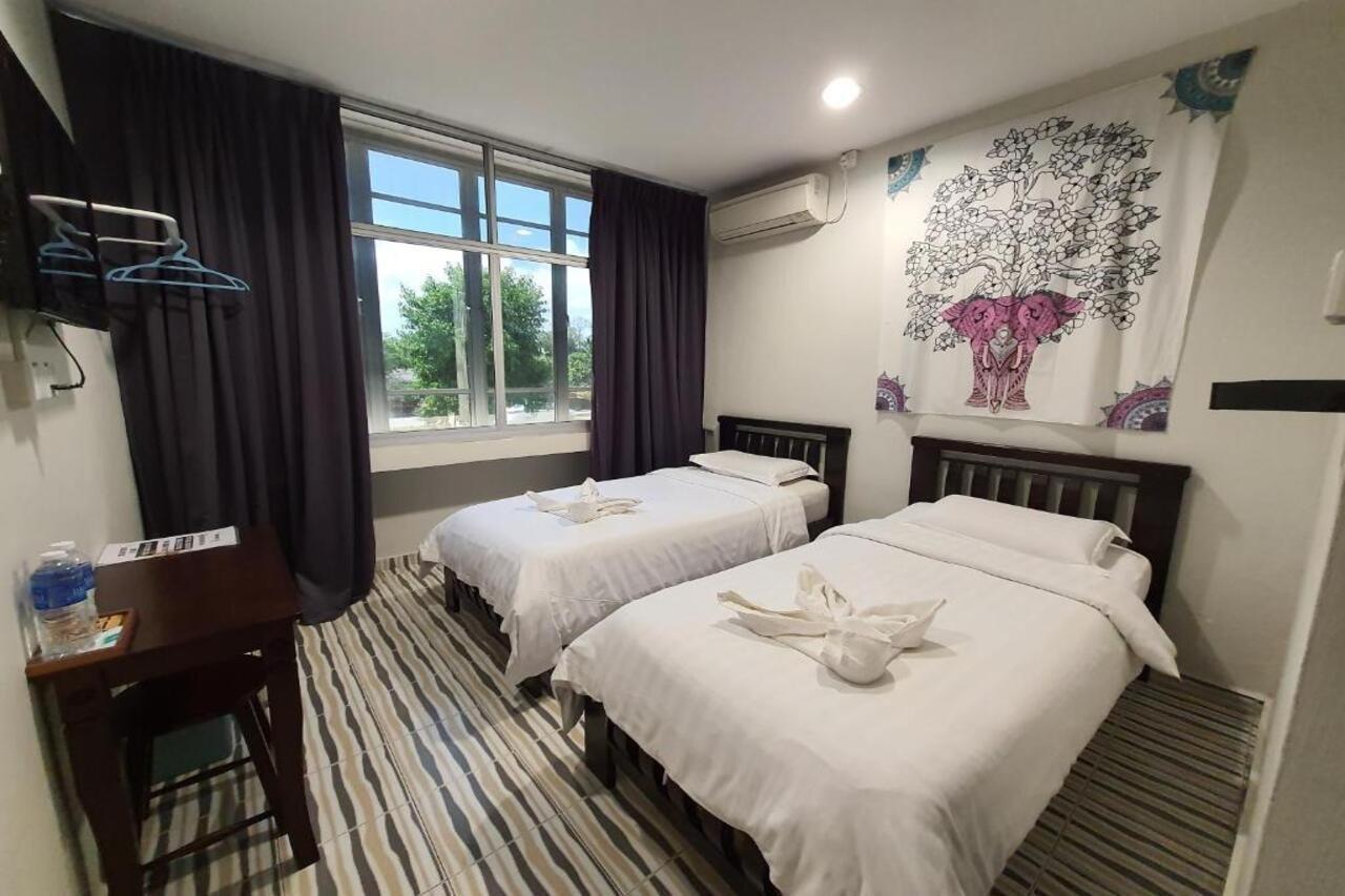 De' Chukai Hotel Bagian luar foto