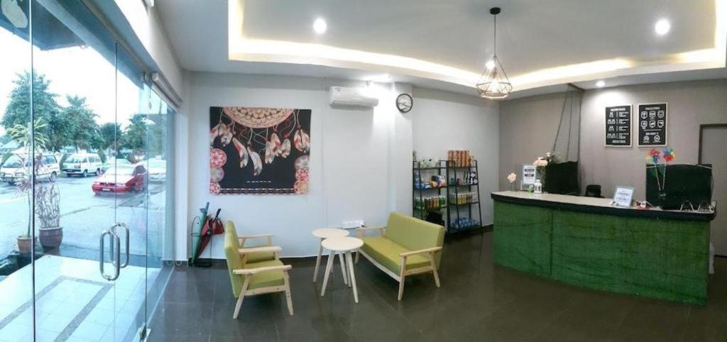 De' Chukai Hotel Bagian luar foto